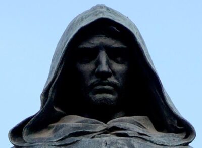 Bron in het Publieke Domein van standbeeld van Giordano Bruno - by Ettore Ferrari (1845-1929), Campo de' Fiori, Rome. Source photo (Date 5 May 2012) File:Giordano_Bruno_Campo_dei_Fiori.jpg
Author Jastrow. cropped detail made by User:Nolanus.